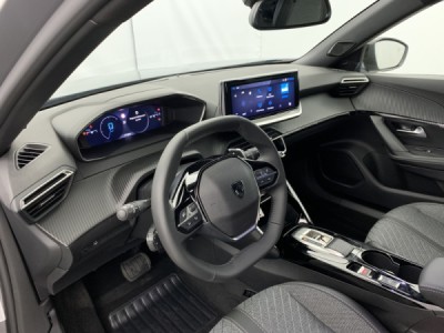 Peugeot 2008 Hybrid 145 e-DCS6 Allure