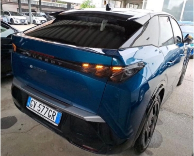 Peugeot E-3008 210 ch 73 kWh GT