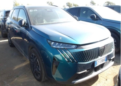 Peugeot5008Hybrid 145 e-DCS6 GT