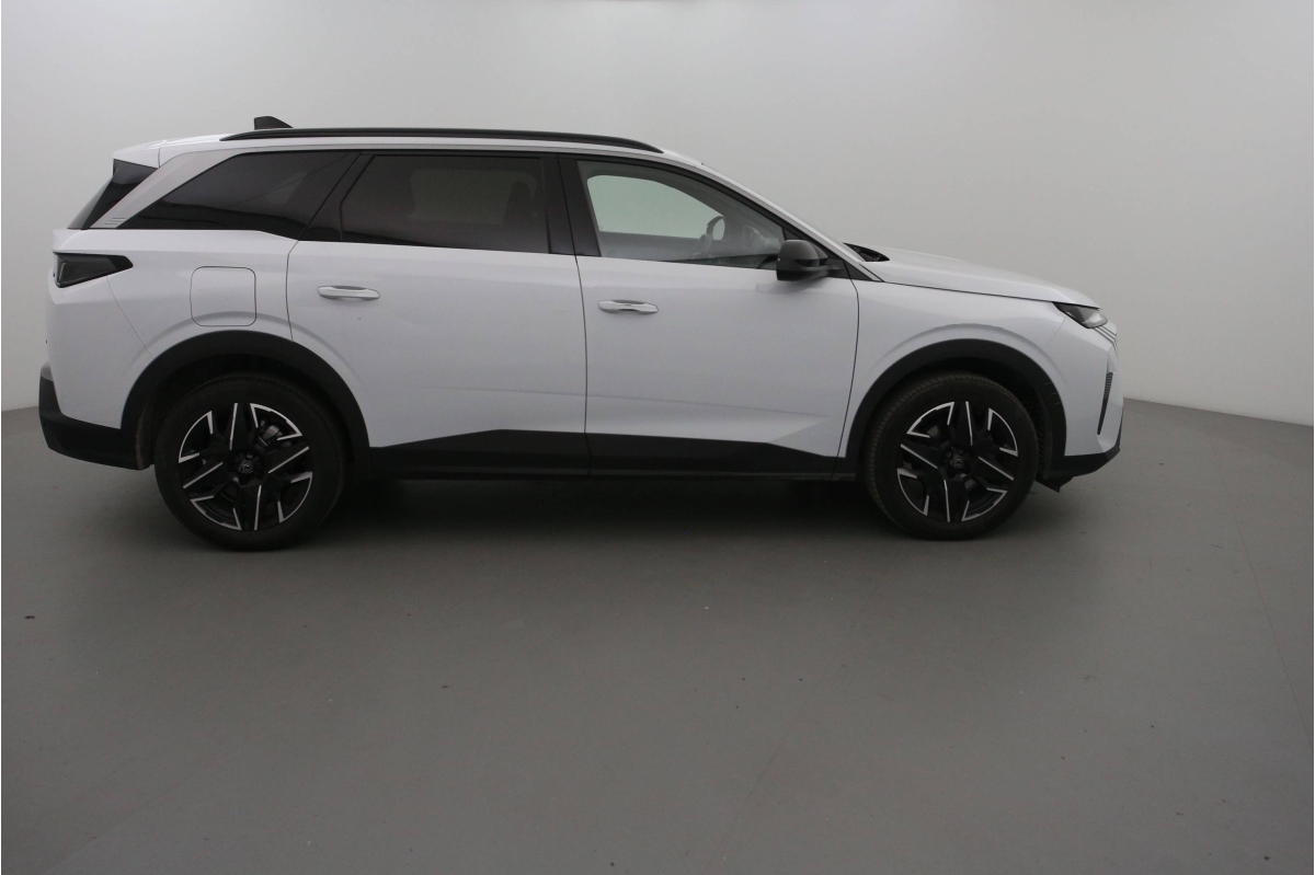 Peugeot 5008 3