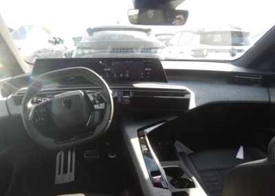Peugeot 5008 Hybrid 145 ch e-DCS6 GT