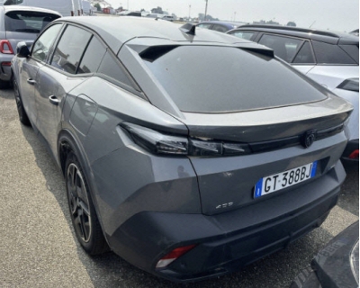 Peugeot 408 PHEV 225 e-EAT8 GT