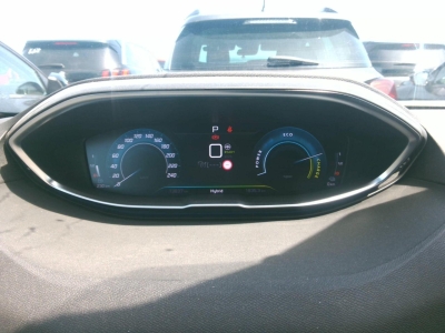 Peugeot 3008 Hybrid4 300 e-EAT8 GT