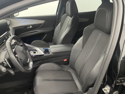 Peugeot 3008 Hybrid4 300 e-EAT8 GT