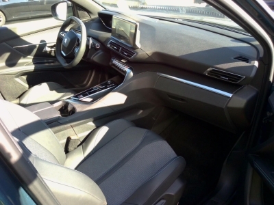 Peugeot 3008 Hybrid 180 e-EAT8 Allure Pack