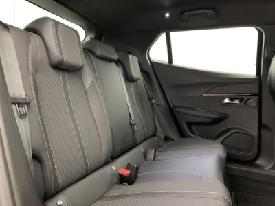 Peugeot 2008 Hybrid 145 e-DCS6 GT