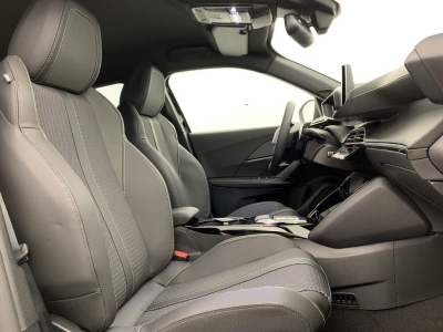 Peugeot 2008 NOUVEAU Hybrid 145 e-DCS6 GT