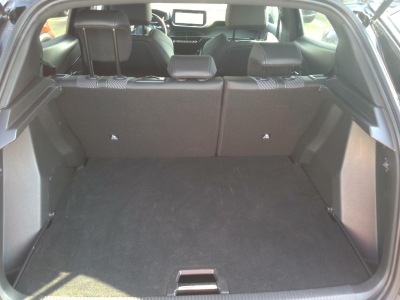 Peugeot 2008 Hybrid 136 e-DCS6 GT