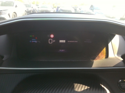 Peugeot 2008 Hybrid 136 e-DCS6 GT
