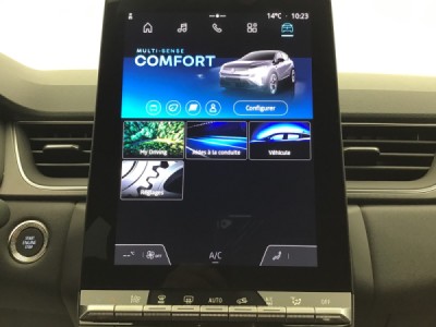 Renault Captur TECHNO