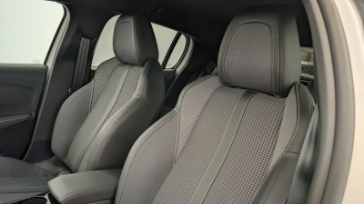 Peugeot e-208 50 kWh 136ch GT