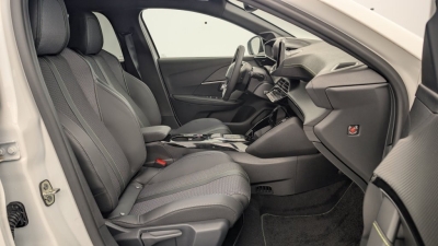 Peugeot e-208 50 kWh 136ch GT
