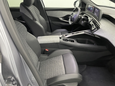 Peugeot 3008 NOUVEAU Hybrid 145 e-DCS6 Allure