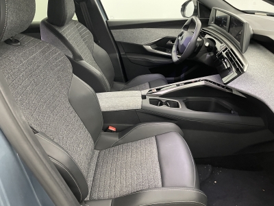 Peugeot 3008 NOUVEAU Hybrid 145 e-DCS6 Allure