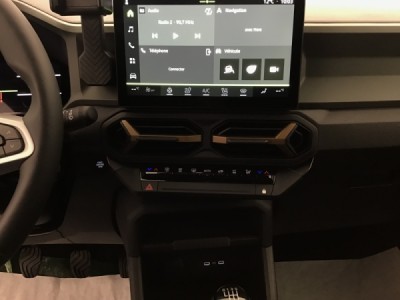 Dacia Bigster EXTREME MHEV  130 6 v