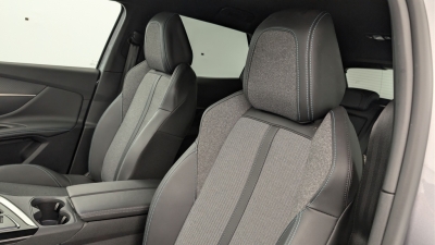 Peugeot 3008 Hybrid 180 e-EAT8 Allure Pack