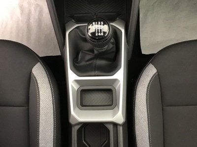 Dacia Bigster JOURNEY MHEV  140 6 v