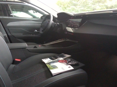 Peugeot 308 Hybrid 145 e-DCS6 Allure