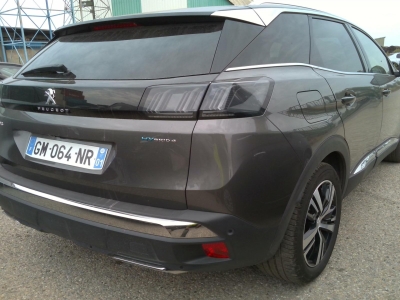 Peugeot 3008 Hybrid4 300 e-EAT8 GT