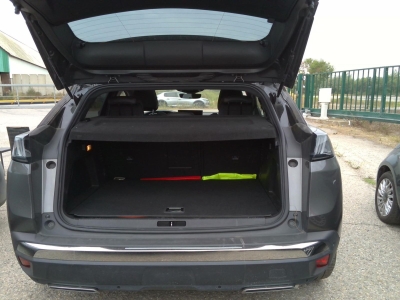 Peugeot 3008 Hybrid4 300 e-EAT8 GT