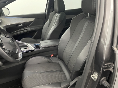 Peugeot 3008 Hybrid4 300 e-EAT8 GT