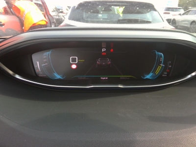 Peugeot 3008 Hybrid4 300 e-EAT8 GT