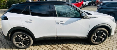 Peugeot 2008 PureTech 130 S&S EAT8 GT