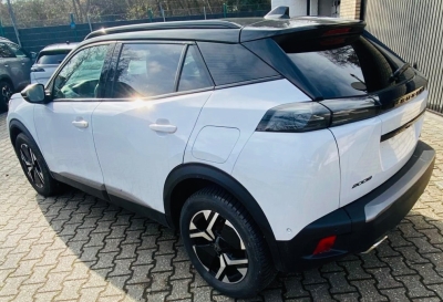 Peugeot 2008 PureTech 130 S&S EAT8 GT