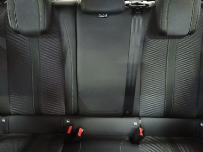 Peugeot 2008 Hybrid 145 e-DCS6 GT