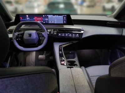 Peugeot 5008 Hybrid 145 e-DCS6 Allure