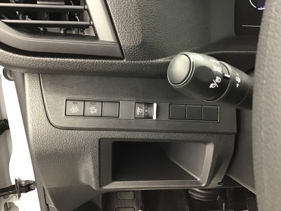 Opel Vivaro VAN TURBO D 145 BA-8