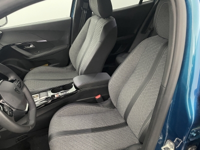 Peugeot 2008 NOUVEAU Hybrid 145 e-DCS6 Allure