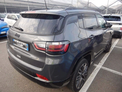 Jeep Compass 1.5 Turbo T4 130 ch BVR7 e-Hybrid Summit