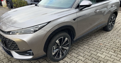 MG HS HS Luxury 170PS AT7