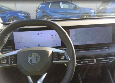 MG HS HS Luxury 170PS AT7