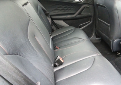 MG HS HS Luxury 170PS AT7