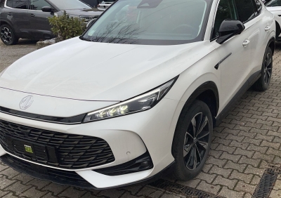 MG HS HS Luxury 170PS AT7