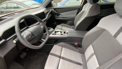 Opel Grandland 1.2 Turbo Hybrid 145 ch e-DCT6 GS