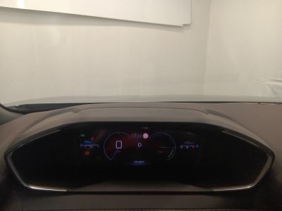 Peugeot 2008 Hybrid 145 e-DCS6 Allure