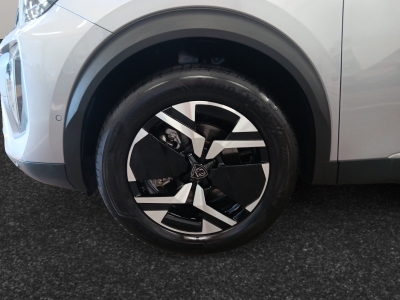 Peugeot 2008 Hybrid 145 e-DCS6 Allure