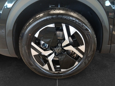 Peugeot 2008 Hybrid 145 e-DCS6 Allure