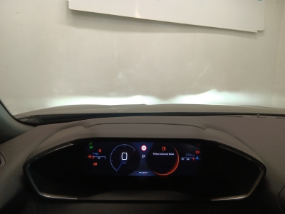 Peugeot 2008 Hybrid 145 e-DCS6 Allure