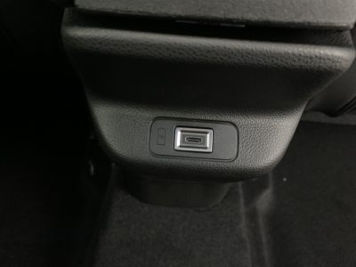 Jeep Avenger 1.2 Turbo T3 110 ch e-Hybrid BVR6 Summit