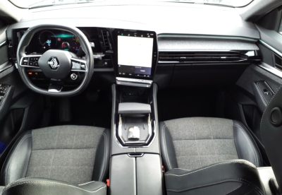 Renault ESPACE VI E-Tech hybrid 200 Techno