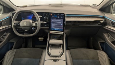 Renault Rafale hyper hybrid E-Tech 4x4 300 esprit Alpine