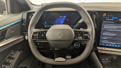 Renault Rafale hyper hybrid E-Tech 4x4 300 esprit Alpine
