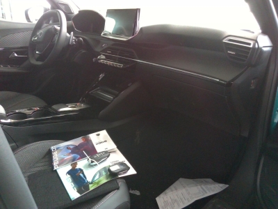 Peugeot 2008 NOUVEAU Hybrid 145 e-DCS6 Allure