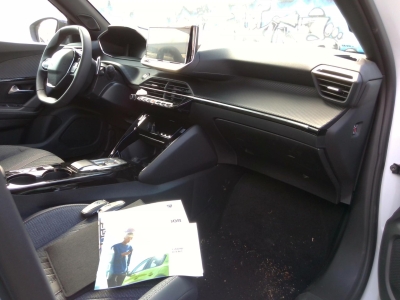 Peugeot 2008 NOUVEAU Hybrid 145 e-DCS6 Allure