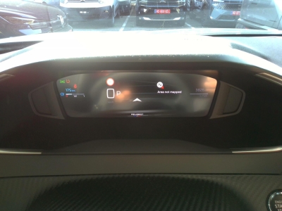 Peugeot 2008 NOUVEAU Hybrid 145 e-DCS6 Allure
