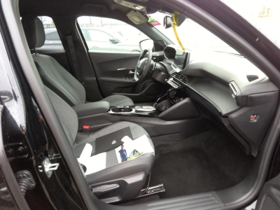 Peugeot 2008 NOUVEAU 130 S&S EAT8 Allure